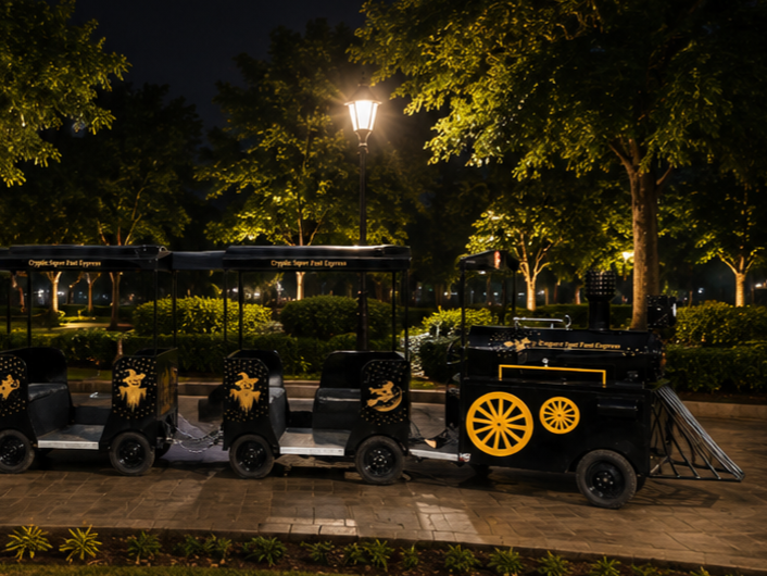 Red Trackless Toy Train – 18 Seater
